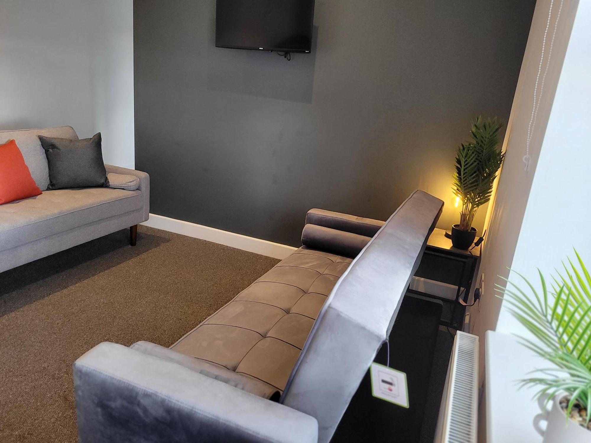 STAY THE OLD BANK APARTMENTS, BURTON ON TRENT, BURTONUPONTRENT